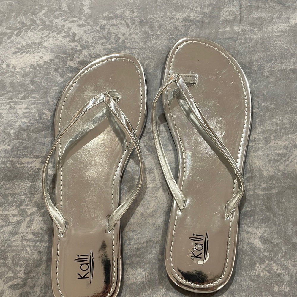 COPY - Kali new flip flops new worn silver